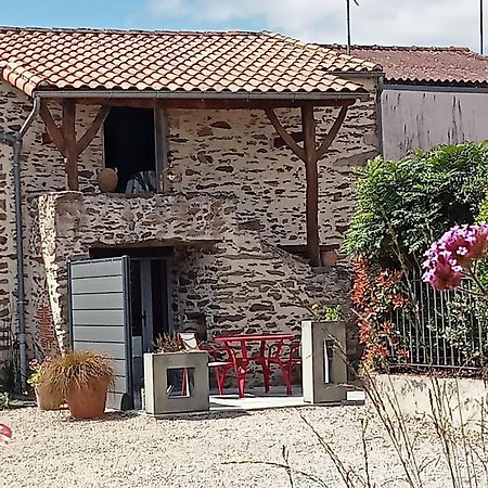 Fleur De Vigne Bed and Breakfast Monnieres  Εξωτερικό φωτογραφία