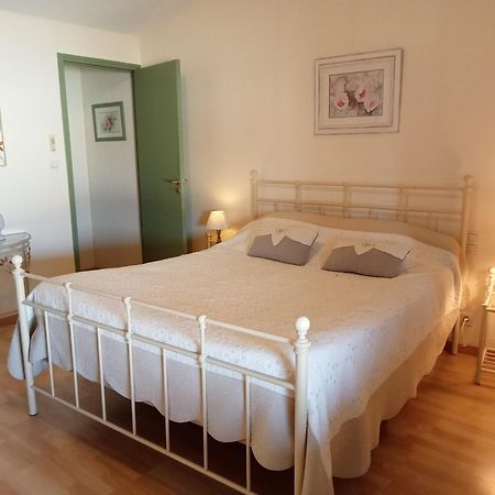 Fleur De Vigne Bed and Breakfast Monnieres  Εξωτερικό φωτογραφία